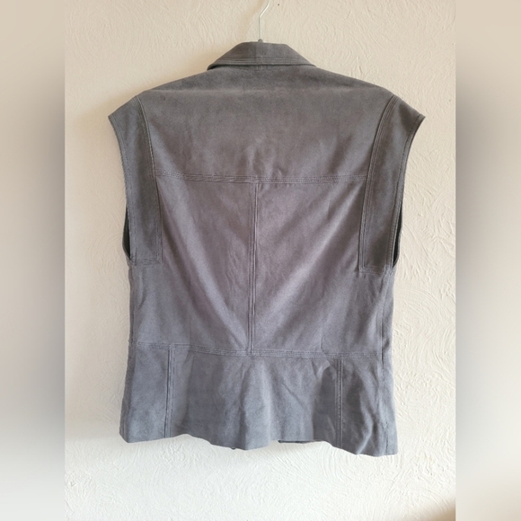 Vince, Cap Sleeve Nubuck Genuine Suede Leather Vest , Size Small - Picture 6 of 13